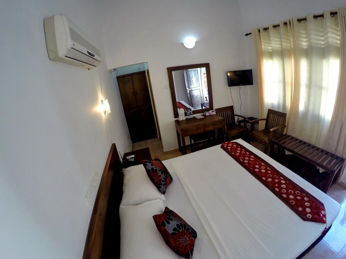 Ramon Beach Resort Ambalangoda  Exterior photo