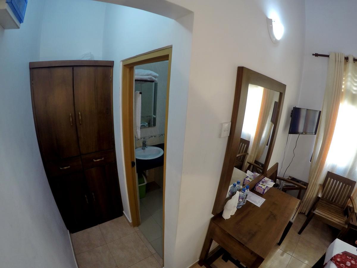 Ramon Beach Resort Ambalangoda  Exterior photo