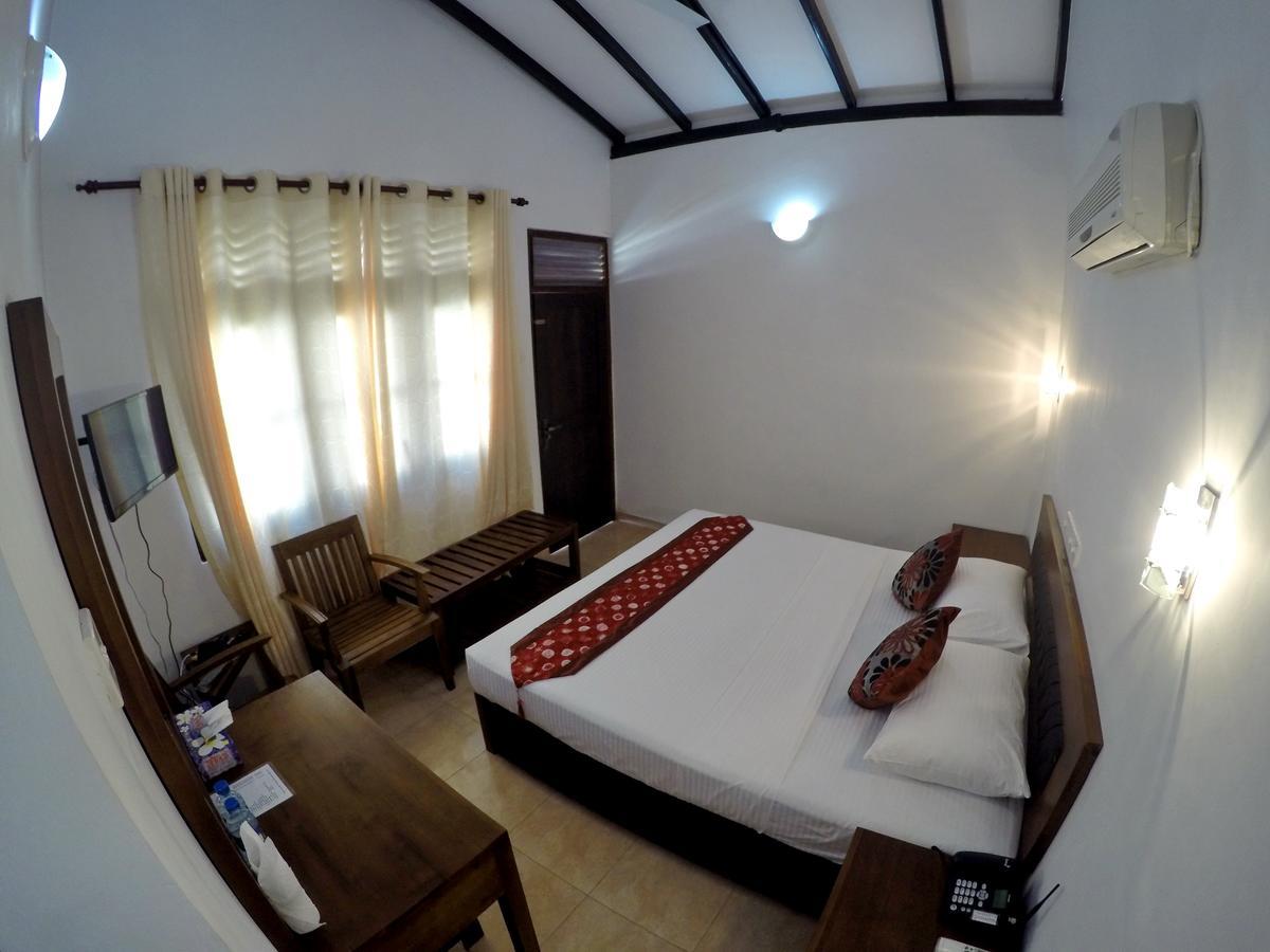 Ramon Beach Resort Ambalangoda  Exterior photo
