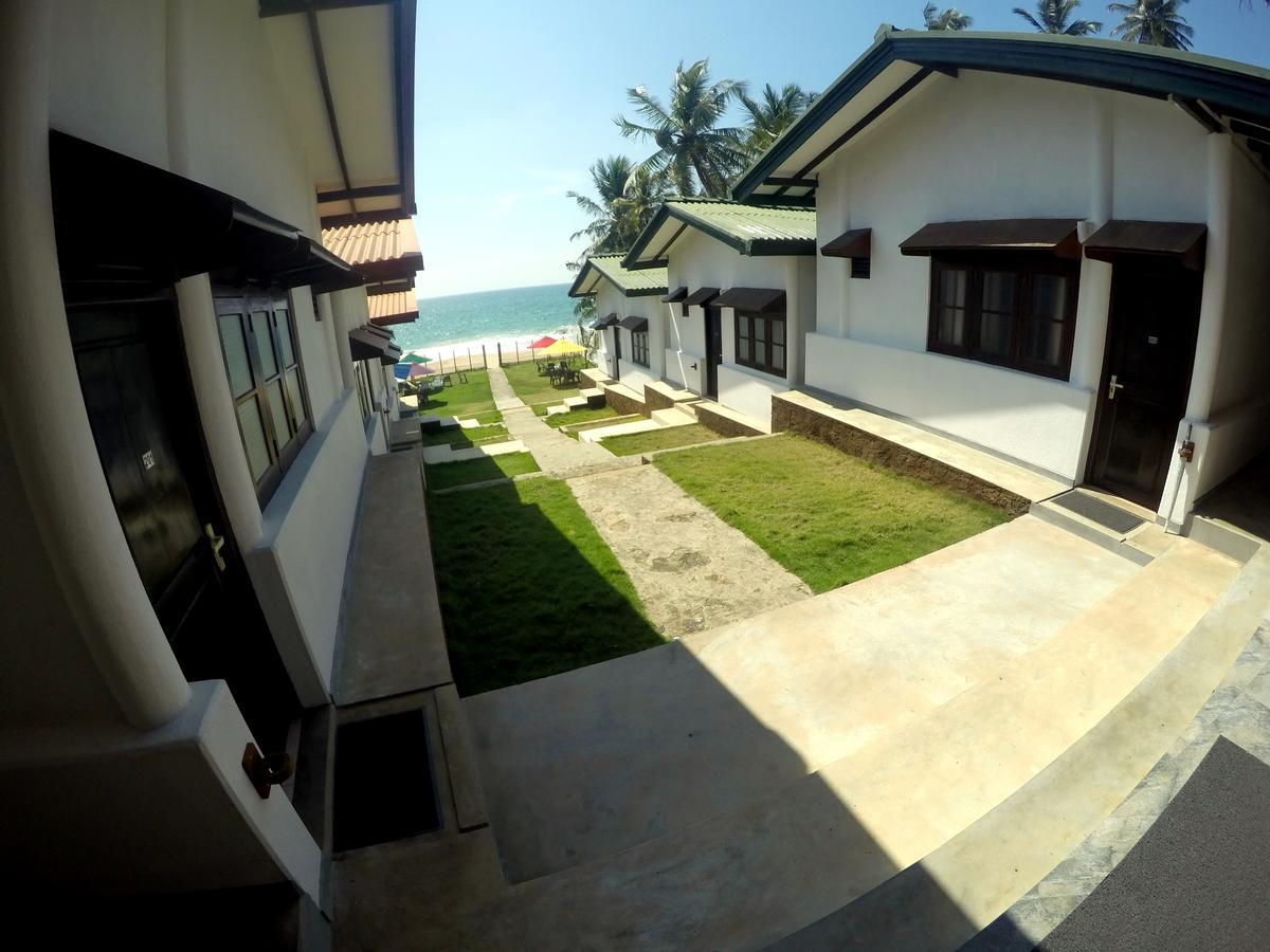 Ramon Beach Resort Ambalangoda  Exterior photo