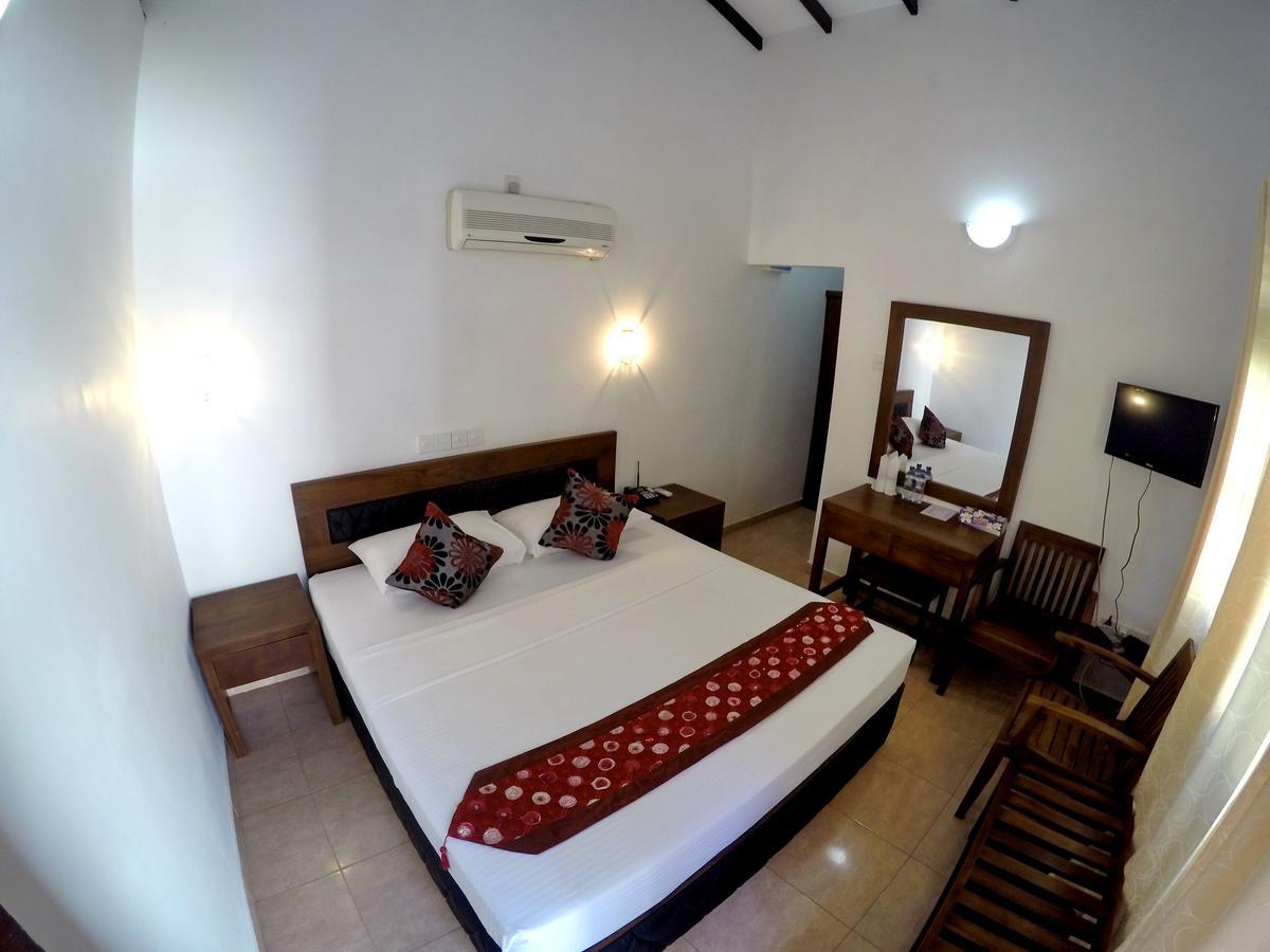 Ramon Beach Resort Ambalangoda  Exterior photo