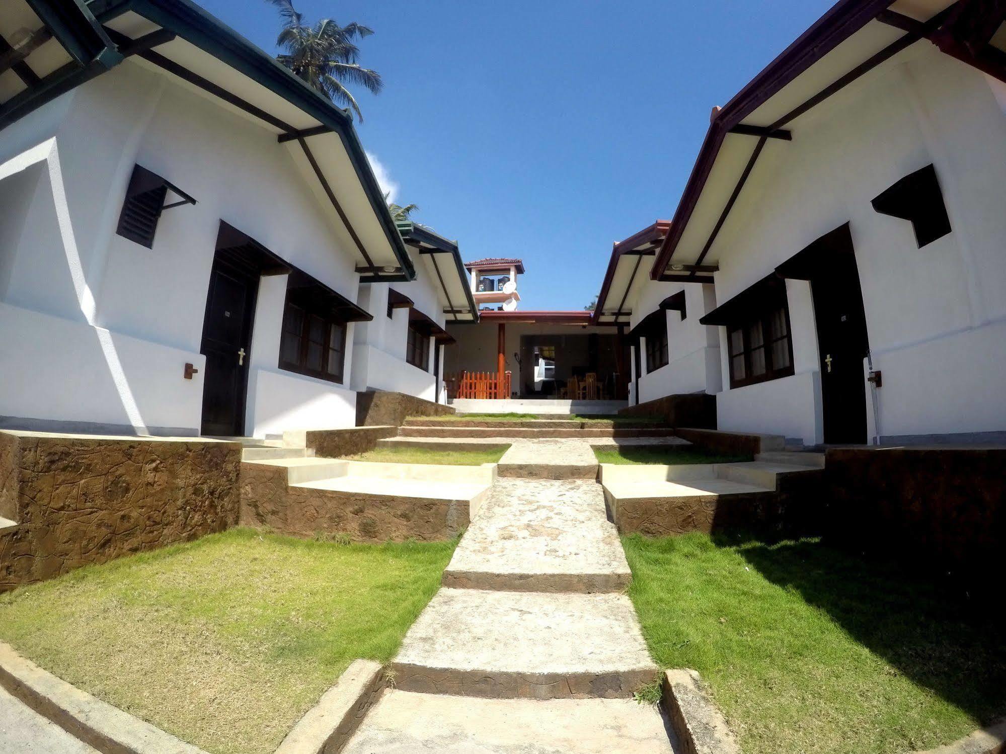 Ramon Beach Resort Ambalangoda  Exterior photo