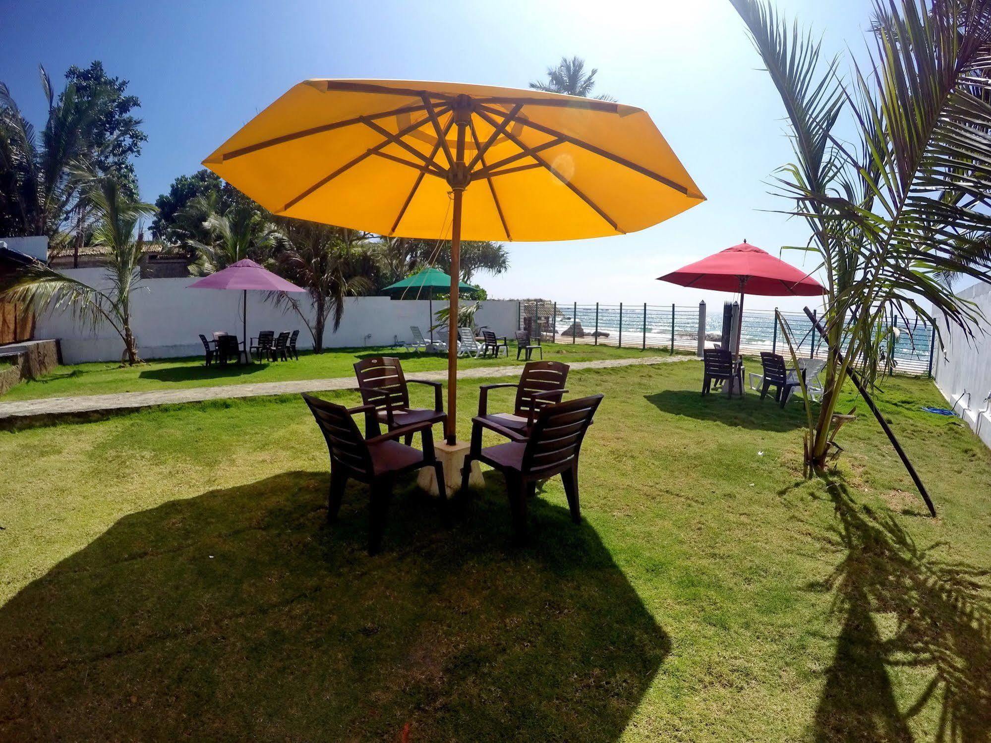 Ramon Beach Resort Ambalangoda  Exterior photo